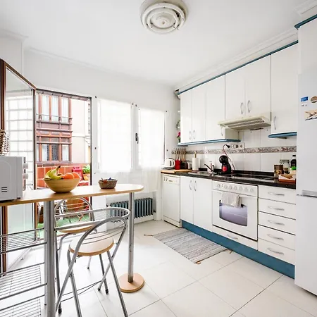 Apartamento Centro Playa - Garaje Gratuito - Gijón
